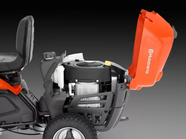 Husqvarna Frontmäher R 112C5 mit Mähdeck Combi 85 - Winterpaket mit Schneeschild, Gummileiste und Schneeketten - Modell 2025 – Bild 8